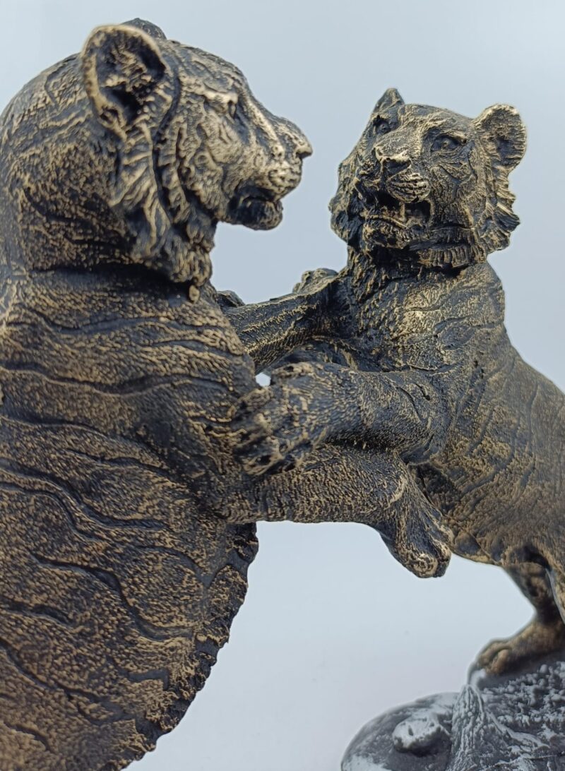 Fighting Tiger